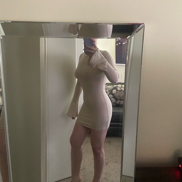 Meshki Bayley Flare Sleeve Mini Dress - Cream - Picture 7 of 7